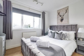 Lavish Rayleigh Apartment - Small-Med dog OK